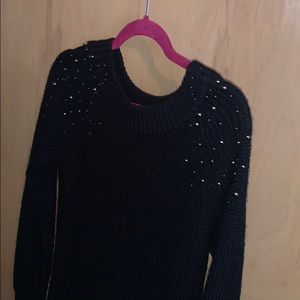 Size large long sleeve sweater